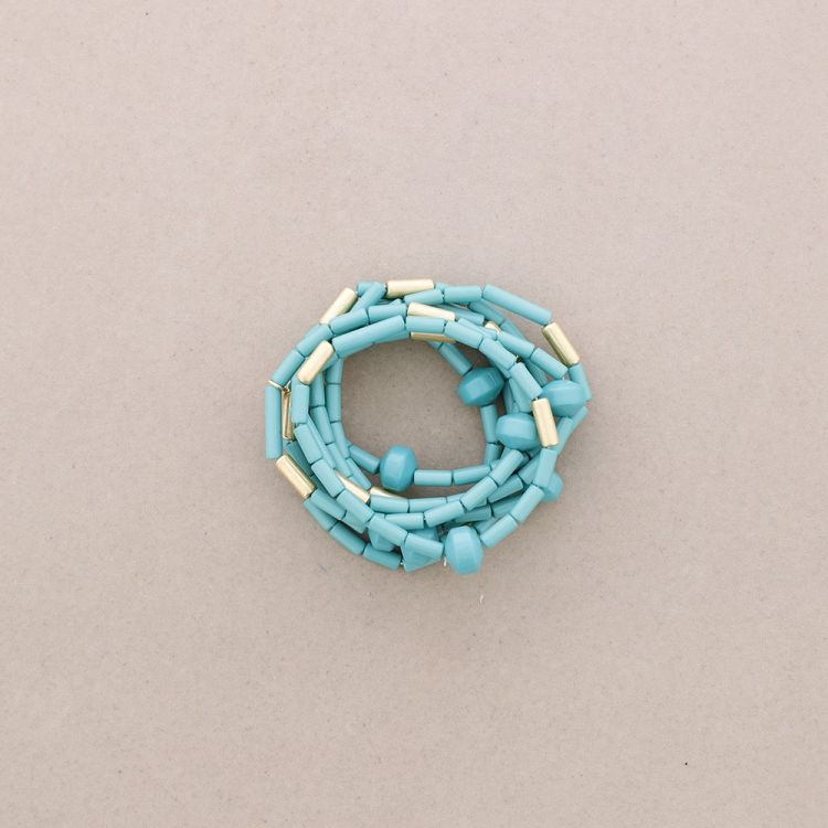 ELASTIC BRACELET 8 STRIPS RESIN BEADS