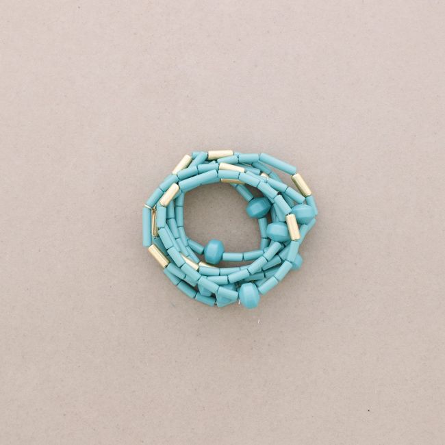 ELASTIC BRACELET 8 STRIPS RESIN BEADS