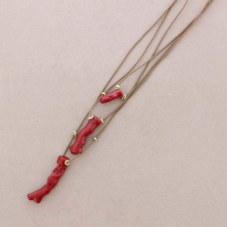 COLLAR LARGO COLGANTES CORAL RESINA