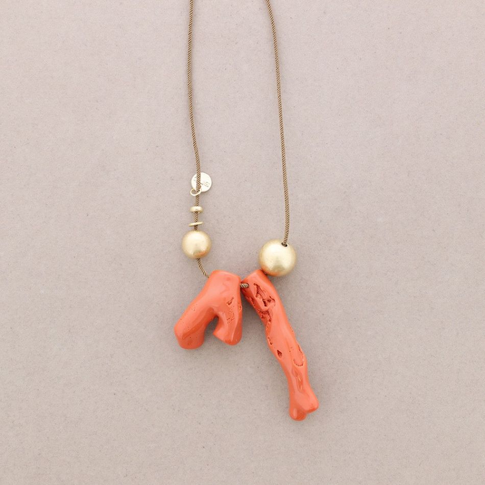 COLLAR LARGO COLGANTES CORAL RESINA