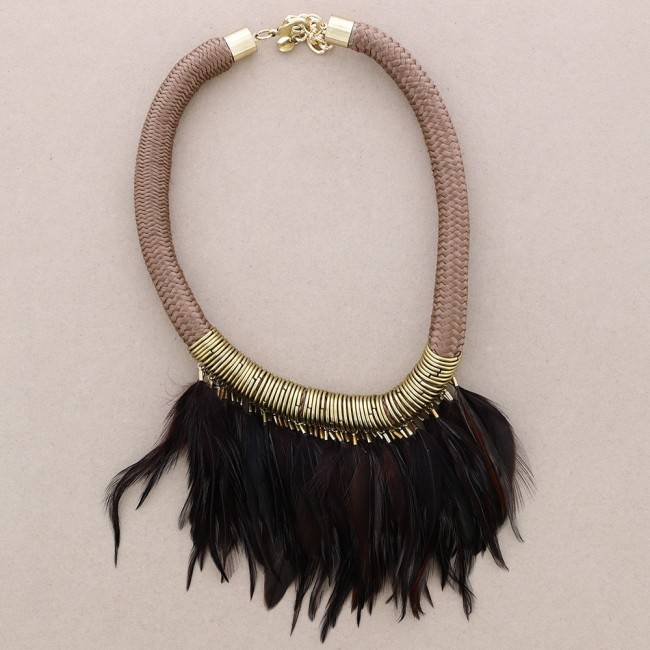 CRYSTAL FEATHERS SHORT NECKLACE