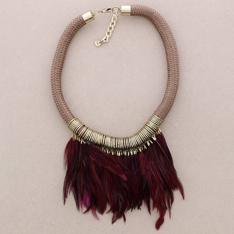 CRYSTAL FEATHERS SHORT NECKLACE