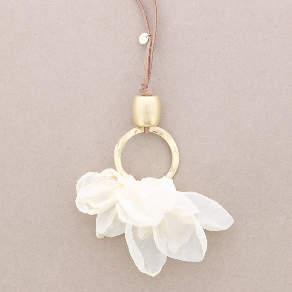 LONG NECKLACE METAL CIRCLE PENDANT FABRIC FLOWERS