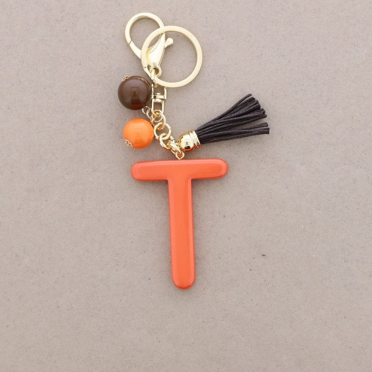 LLAVERO COLGANTE LETRA INICIAL T RESINA