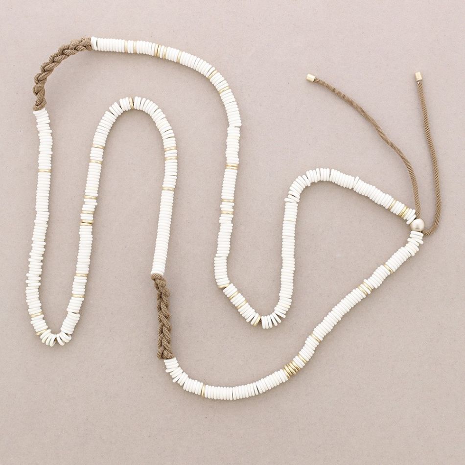 LONG NECKLACE WITH RESIN BEADS