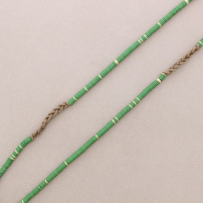 LONG NECKLACE WITH RESIN BEADS