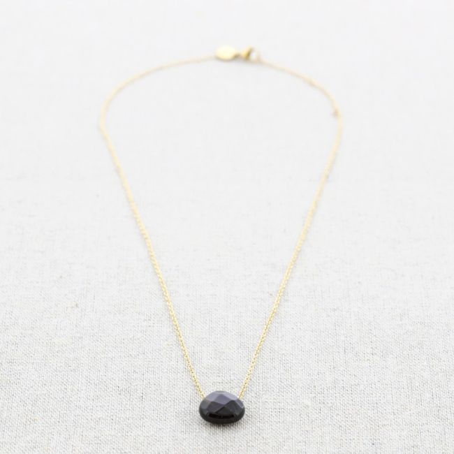STONE TEAR PENDANT STEEL SHORT NECKLACE