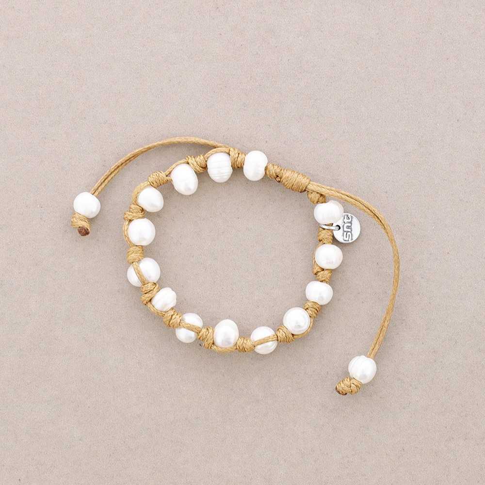 MACRAME CULTURED PEARLS BRACELET