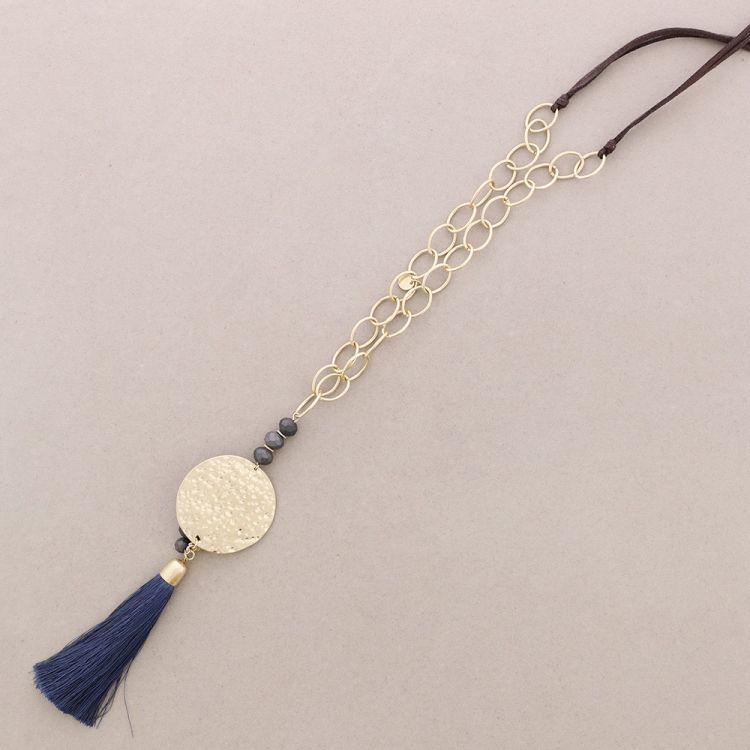COLLAR LARGO COLGANTE MEDALLA FLECO