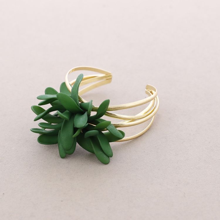 PETALS ADJUSTABLE METAL BRACELET 2