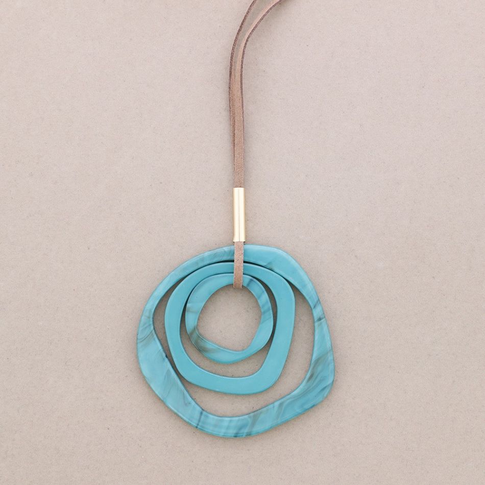 TRIPLE RESIN RING PENDANT LONG NECKLACE