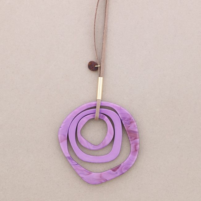 TRIPLE RESIN RING PENDANT LONG NECKLACE