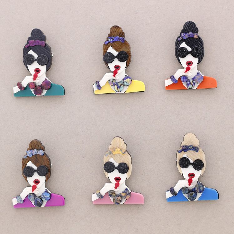 BROCHE CHICA GAFAS RESINA 2