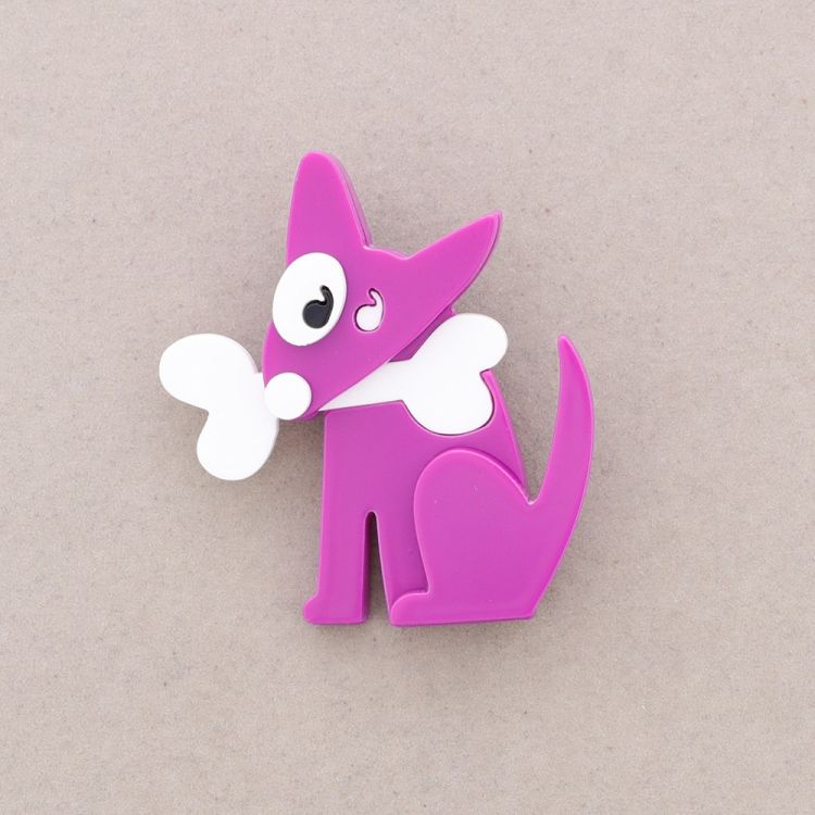 BROCHE PERRO HUESO RESINA