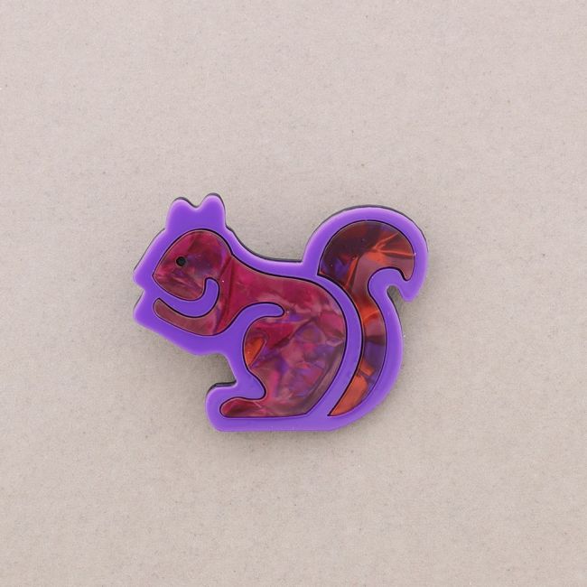 BROCHE ARDILLA RESINA