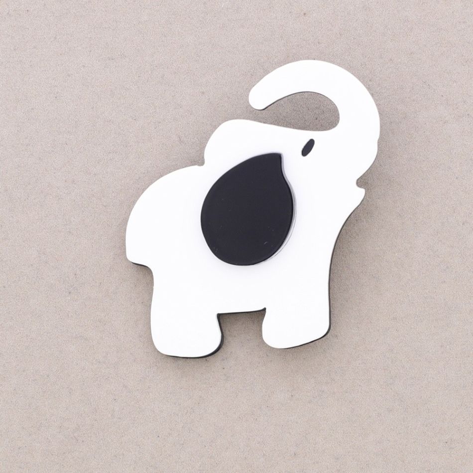 RESIN ELEPHANT BROOCH
