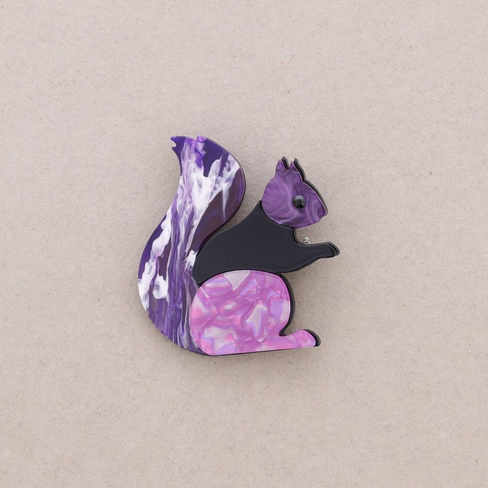 BROCHE ARDILLA RESINA