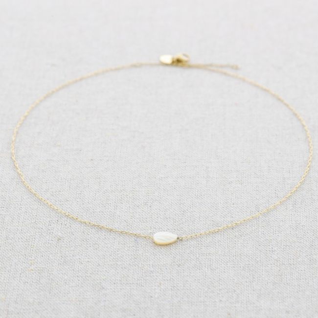 NACRE LEAF STEEL SHORT NECKLACE