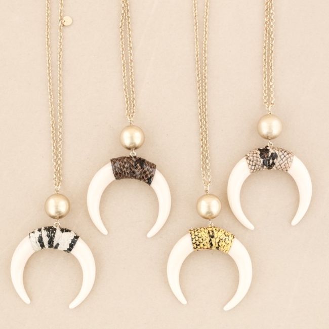 PYTHON RESIN HORN PENDANT LONG NECKLACE