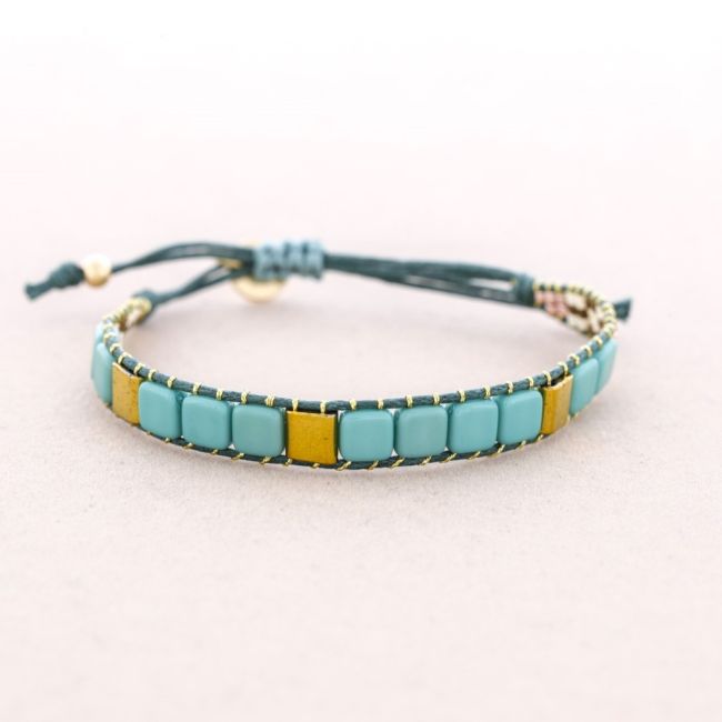 MACRAMÉ BRACELET WITH METAL RESIN BEADS