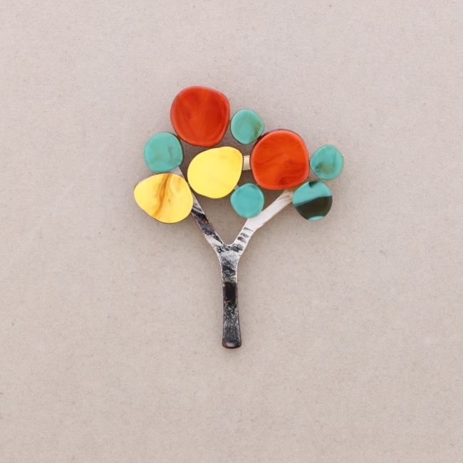 BROCHE ÁRBOL RESINA