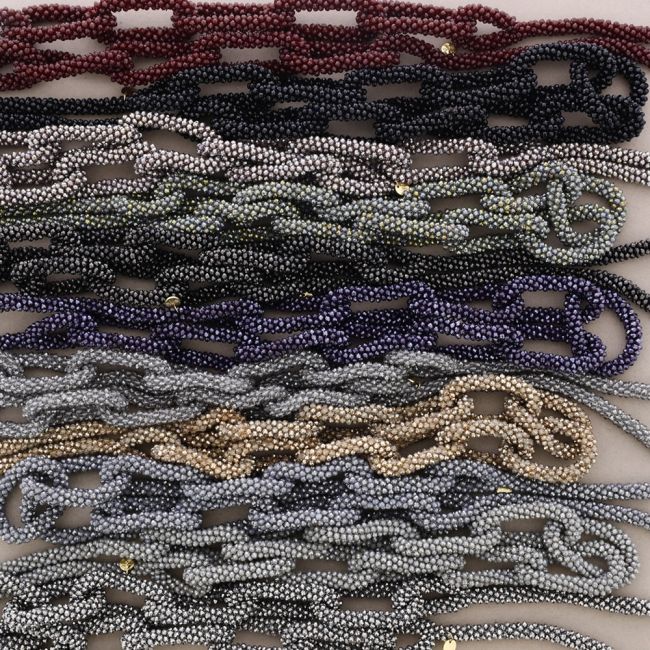 LONG NECKLACE WITH FACETED CRYSTALS LINKS