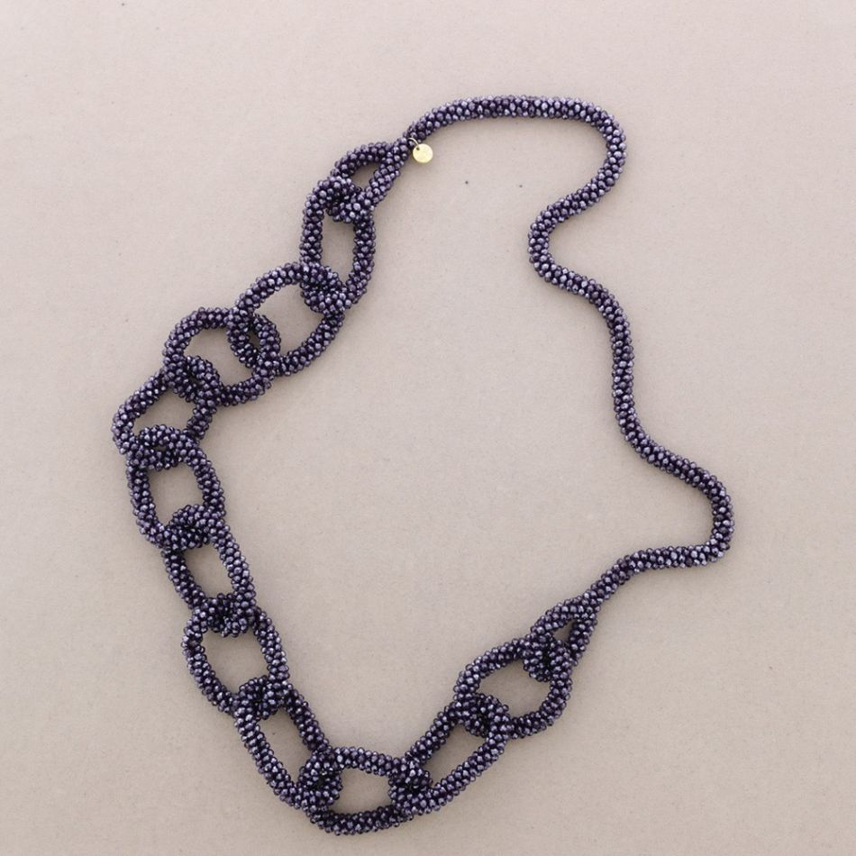 LONG NECKLACE WITH FACETED CRYSTALS LINKS