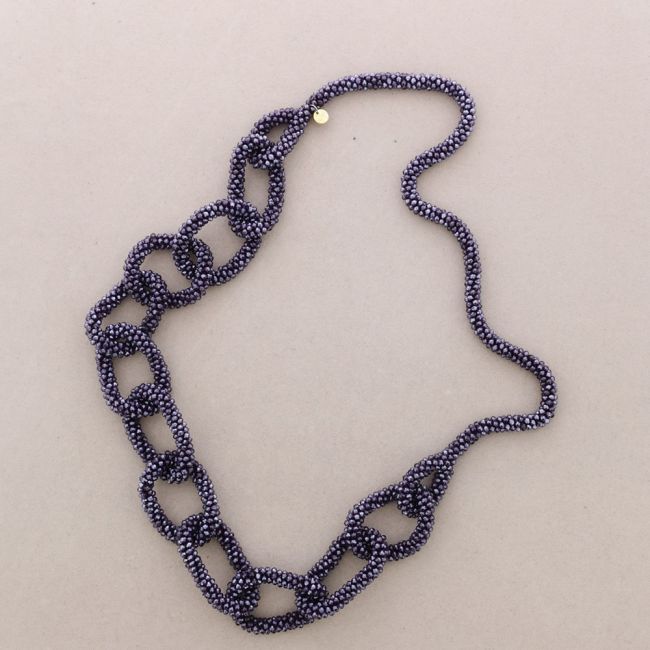 LONG NECKLACE WITH FACETED CRYSTALS LINKS