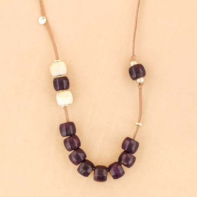 COLLAR LARGO CUENTAS RESINA