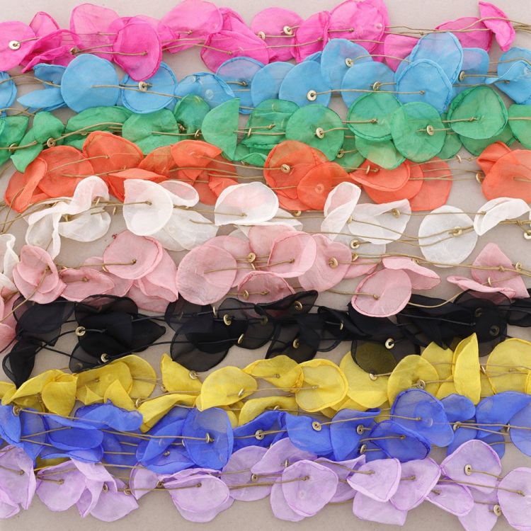 LONG DOUBLE PETALS FABRIC NECKLACE 2