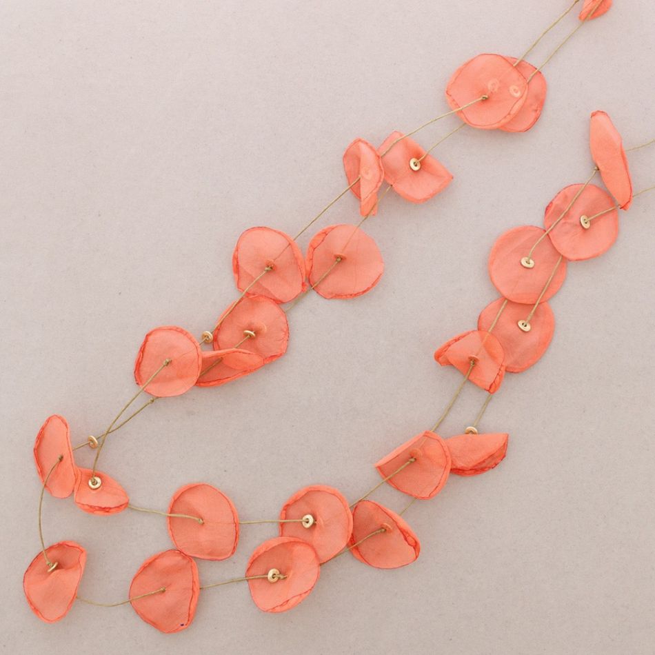 LONG DOUBLE PETALS FABRIC NECKLACE