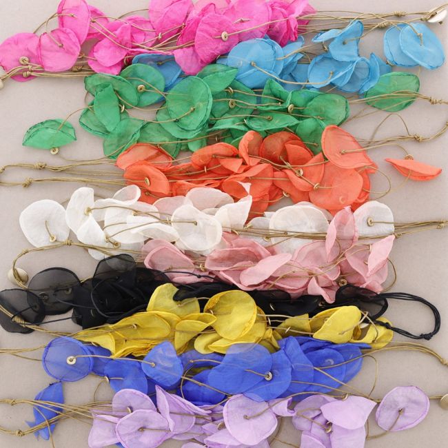 5 LEVELS FABRIC PETALS NECKLACE