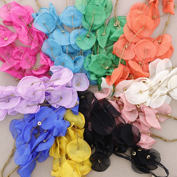 5 LEVELS FABRIC PETALS NECKLACE 2