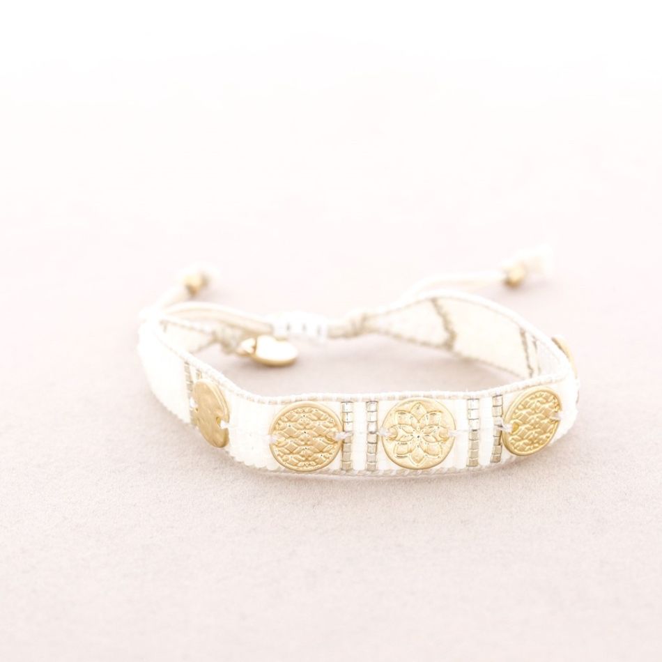 PULSERA  MACRAMÉ CUENTAS MIYUKI ADORNOS METAL
