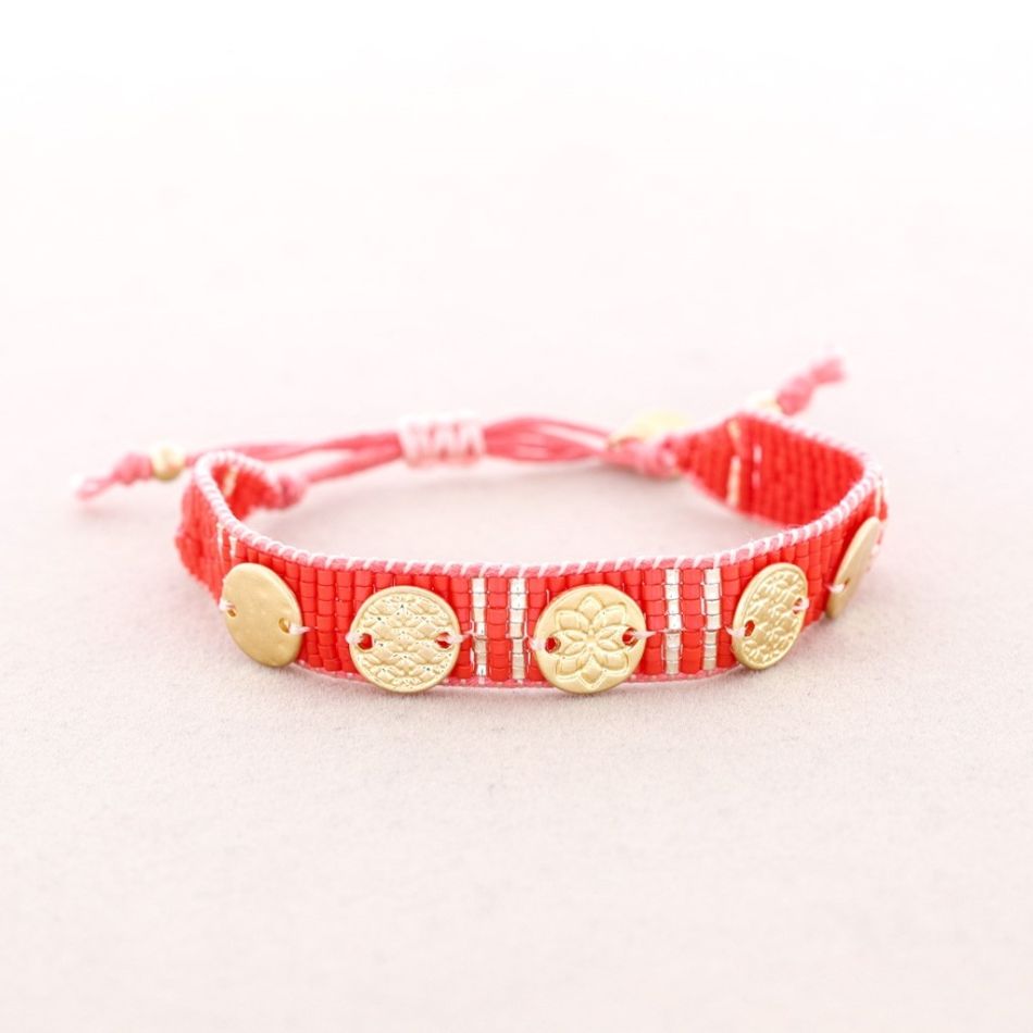 PULSERA  MACRAMÉ CUENTAS MIYUKI ADORNOS METAL