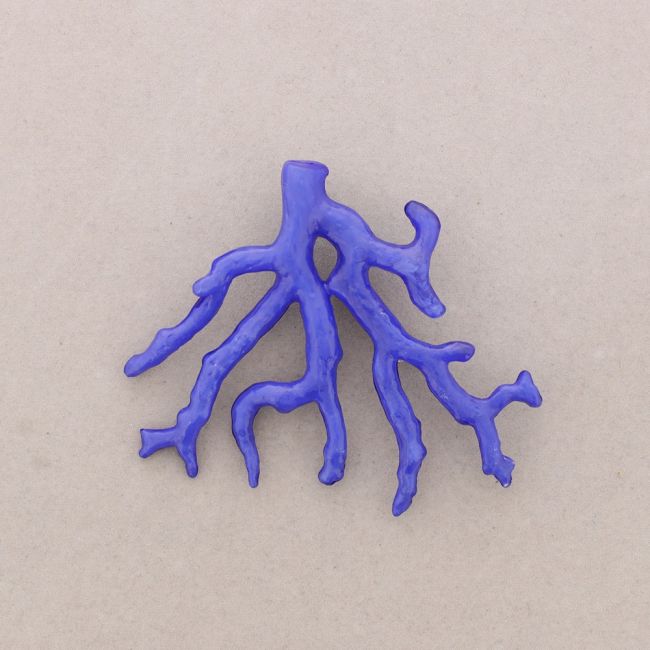 BROCHE CORAL RESINA
