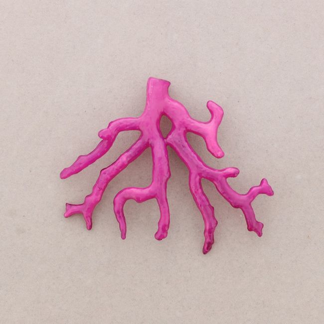 BROCHE CORAL RESINA
