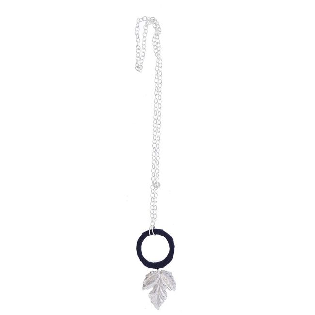 METAL LEAF PENDANT CHAIN LONG NECKLACE