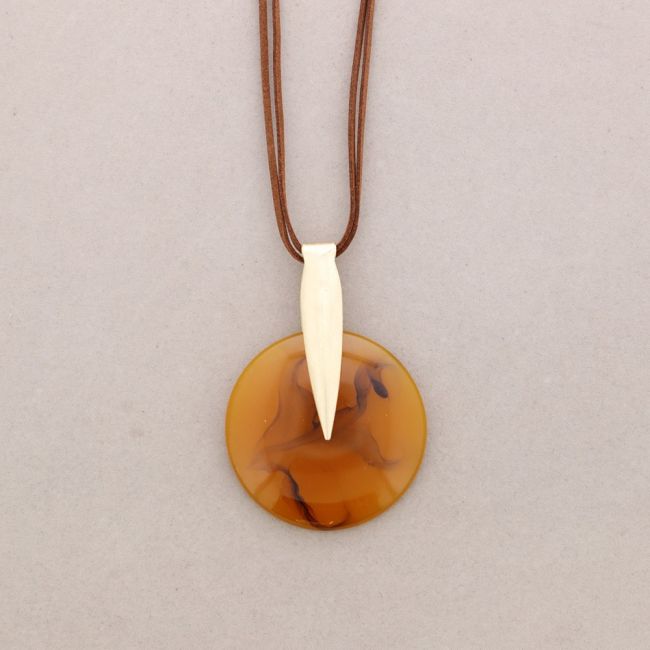 LONG RESIN METAL PENDANT NECKLACE
