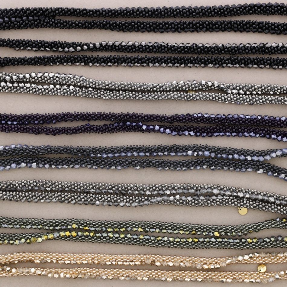 COLLAR LARGO CRISTALES FACETADOS