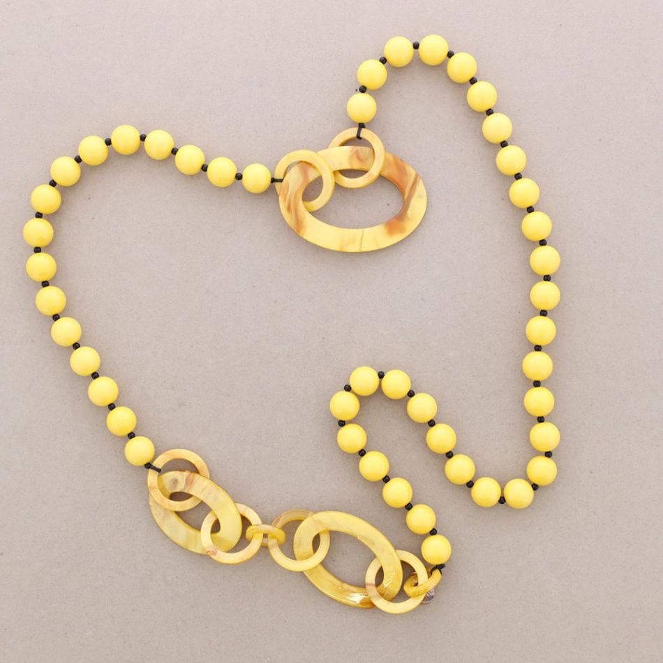 LONG RESIN LINK BALL NECKLACE