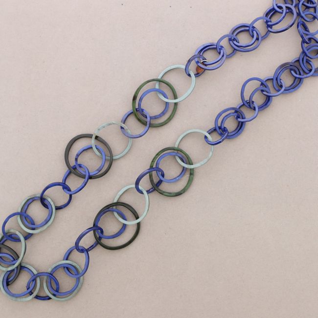 LONG DOUBLE LINK RESIN NECKLACE