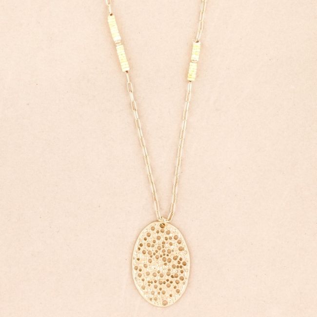 LONG OVAL MEDAL PENDANT NECKLACE