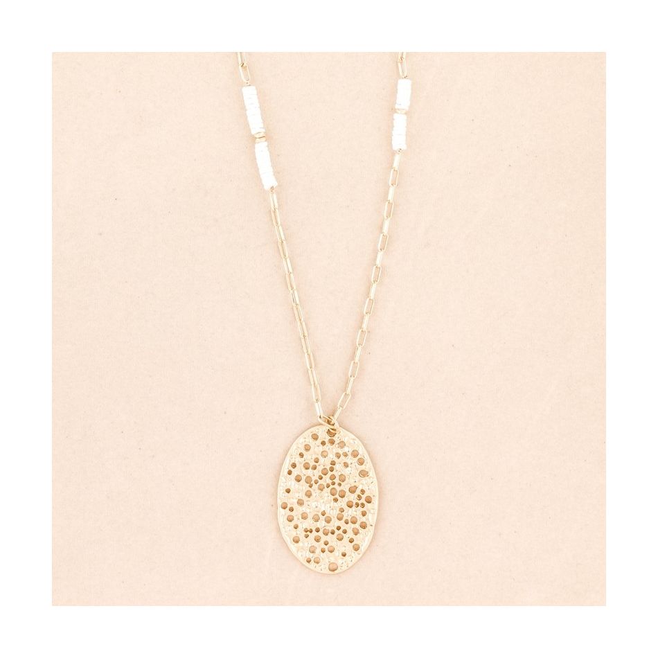 LONG OVAL MEDAL PENDANT NECKLACE