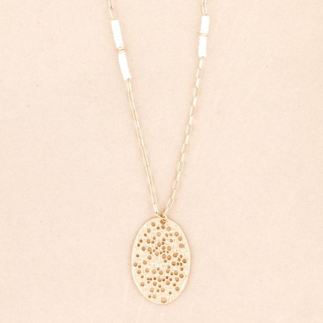 LONG OVAL MEDAL PENDANT NECKLACE