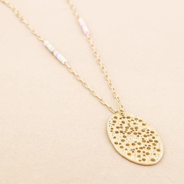 COLLAR LARGO COLGANTE MEDALLA OVALADA
