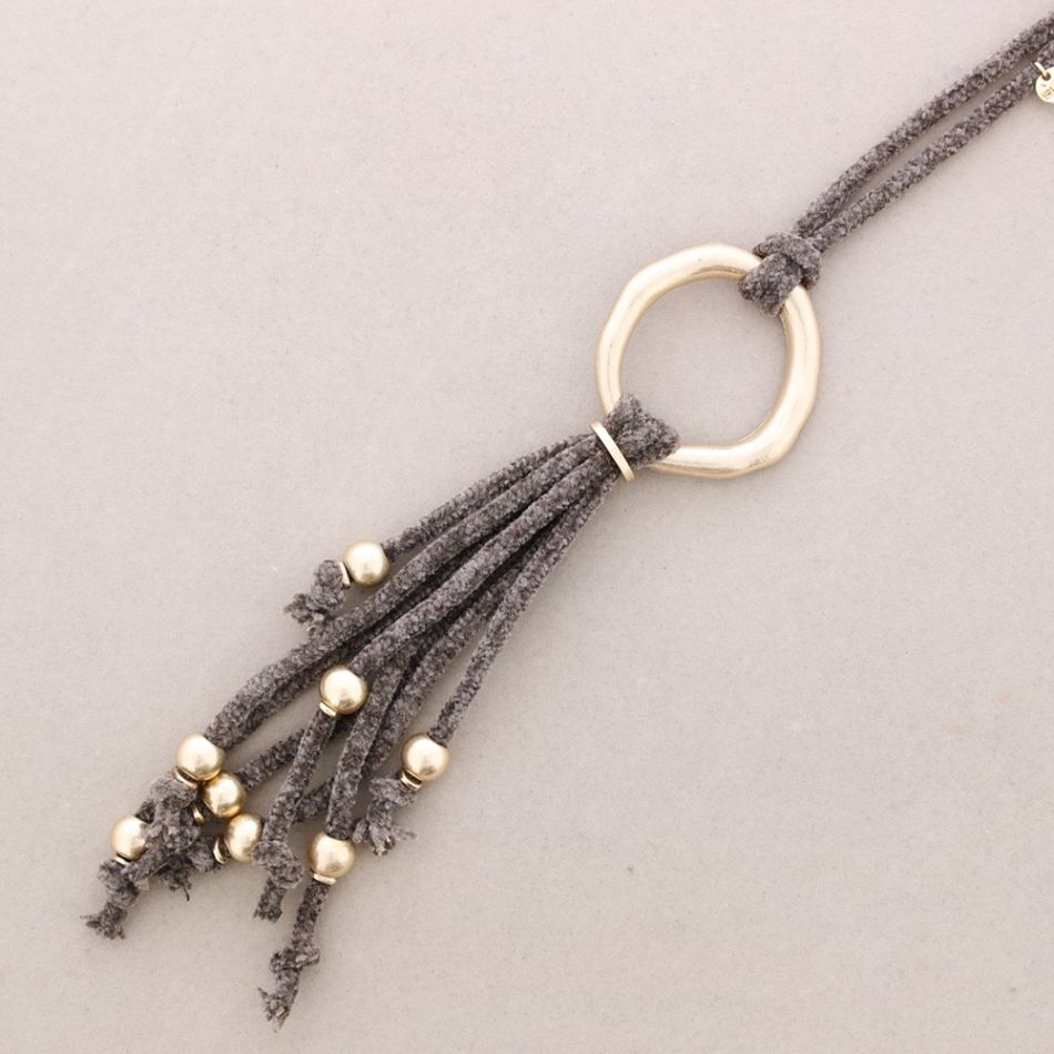 LONG CHENILLE FRINGE CIRCLE NECKLACE