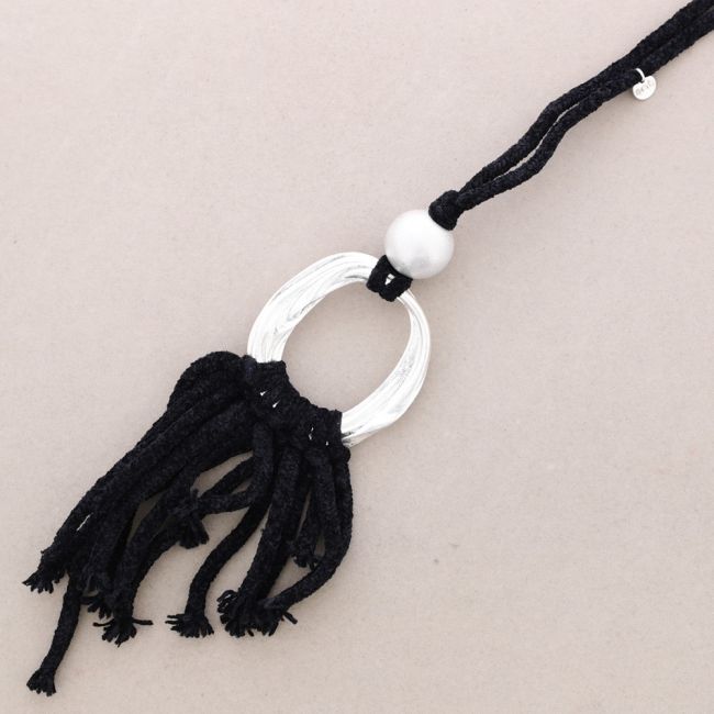 LONG CIRCLE NECKLACE METAL FRINGE CHENILLE