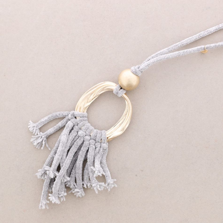 LONG CIRCLE NECKLACE METAL FRINGE CHENILLE