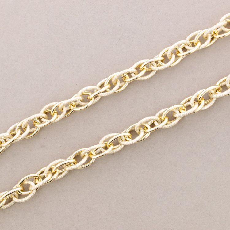 COLLAR LARGO MULTI ESLABON METAL